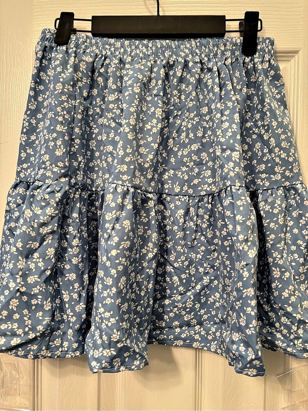 Floral A-Line Skirt in Blue & White Size Medium